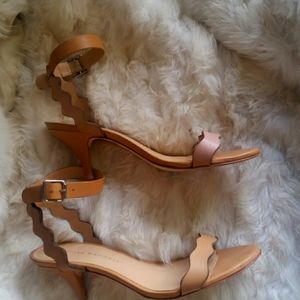 Loefler Randall Wavy strap heels